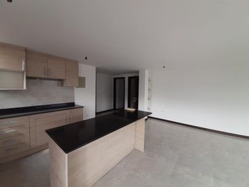 HERMOSO DEPARTAMENTO EN VENTA  (SECTOR PONCEANO)