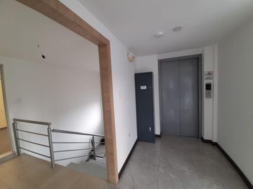 HERMOSO DEPARTAMENTO EN VENTA  (SECTOR PONCEANO)