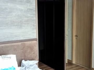 Apartemen 4+1 BR Fully Furnished Holland Village Cempaka Putih