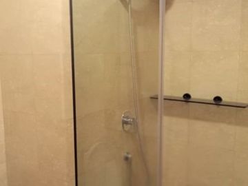 Apartemen 4+1 BR Fully Furnished Holland Village Cempaka Putih