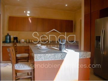 Casa de una planta totalmente equipada en venta en Taman Conkal  Merida