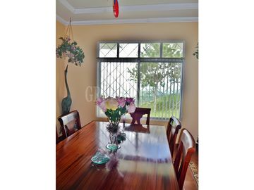 Oportunidad Única! Se Vende Casa Con Vistas Impresionantes en Sora