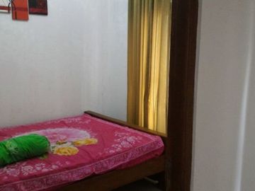 Rumah 2 lantai, shm, di jalan utama, bebas banjir, perumahan maharaja, pancoran mas