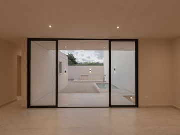 Casa lista para entrega, ubicada en Cholul zona norte de Mérida.
