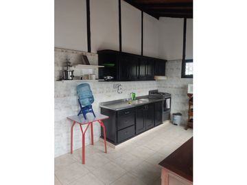 SE VENDE CHALET EN MONTENEGRO