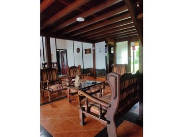 SE VENDE CHALET EN MONTENEGRO