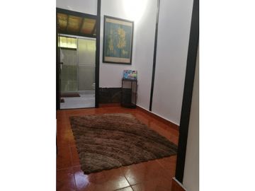 SE VENDE CHALET EN MONTENEGRO