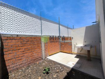 ¡VIVE DENTRO DE LA CIUDAD! CASA EN VENTA EN RINCÓN VERGEL, Campestre Del Vergel