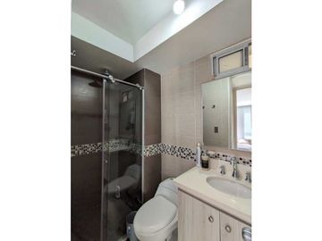 VENDO APARTAMENTO, 3 ALCOBAS, PISO 13, MIRAMAR