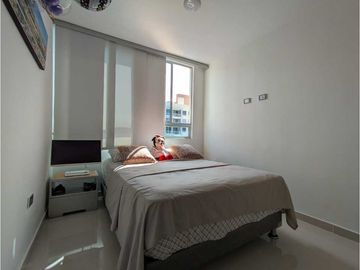 VENDO APARTAMENTO, 3 ALCOBAS, PISO 13, MIRAMAR
