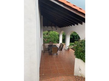 FINCA EN VENTA CON PISCINA, 10 HECTAREAS EN SORA CERCA ALTOS DEL MARIA