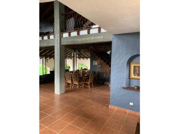FINCA EN VENTA CON PISCINA, 10 HECTAREAS EN SORA CERCA ALTOS DEL MARIA