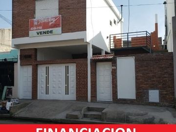 Casa para 2 Familias en venta en Lanus Oeste
