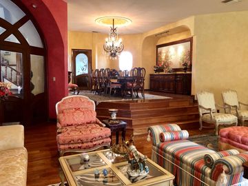 SE VENDE CASA EN COLONIA PITIC MIRADOR HERMOSILLO