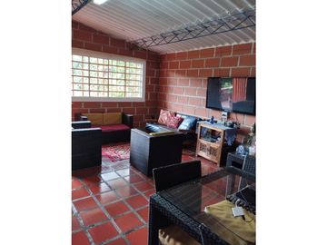 VENTA FINCA 1300 mts2 GUARNE SECTOR CHAPARRAL