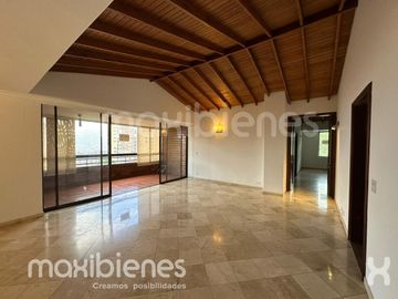 apartamento en arriendo en el tesoro. Cod A69919