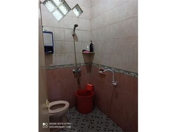 Dijual murah rumah usaha dan kost dekat mall di Rawamangun