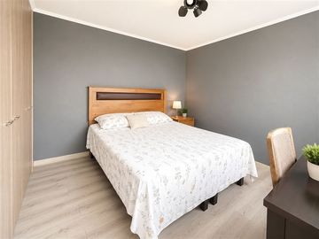 CASA REMODELADA VENTA,LA FLORIDA,3D/2B/1E,CONDOMINIO PRIVADO