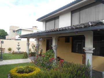 SAN RAFAEL, propiedad en venta, 500m2 de terreno y  340 construcción