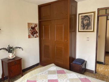 casa en venta en atanasio girardot. Cod V108195