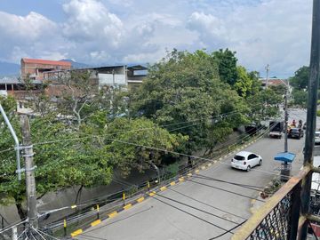casa en venta en atanasio girardot. Cod V108195