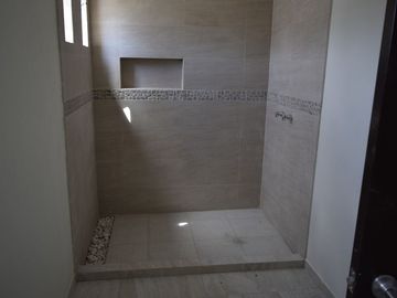 VENTA OPORTUNIDAD CASA DE CAMPO CON SALON DE