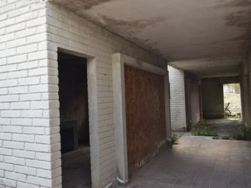 VENTA OPORTUNIDAD CASA DE CAMPO CON SALON DE