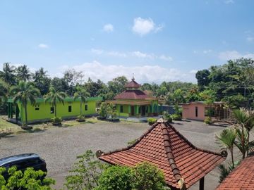 HUNIAN MEWAH PALING LUAS DEKAT PUSAT KOTA PURWOREJO