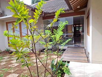 Rumah Di Jalan Suplir Griya Loka BSD 7609