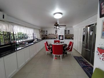 casa en venta en el golf. Cod V102365
