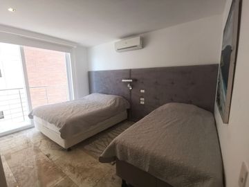 Vendo departamento de lujo frente al mar y cerca del mall del Pacífico