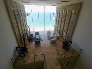 Vendo departamento de lujo frente al mar y cerca del mall del Pacífico