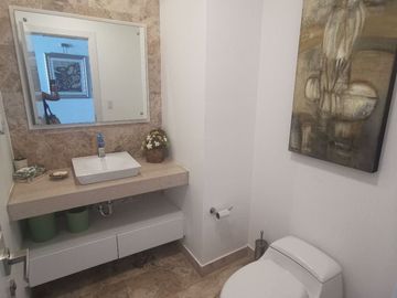 Vendo departamento de lujo frente al mar y cerca del mall del Pacífico