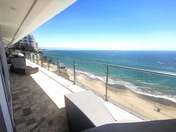 Vendo departamento de lujo frente al mar y cerca del mall del Pacífico