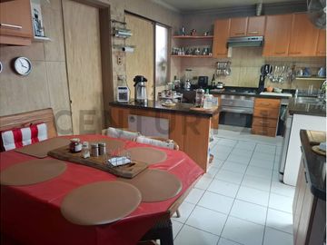 CASA EN VENTA, 6D 5B, LAS CONDES