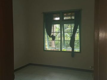 Rumah 1 lantai, asri dan tenang, AC 3 unit, Bukit Cinere Indah