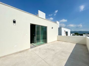 Casa en condominio de 4 recámaras