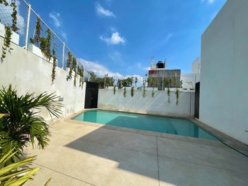 Casa en condominio de 4 recámaras