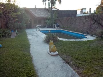 Chalet 6 ambientes en Ramos Mejìa