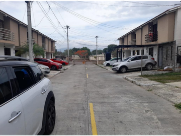 CASA DUPLEX EN VENTA P.H. MIRADOR DEL BOSQUE PACORA AVALUO RECIENTE