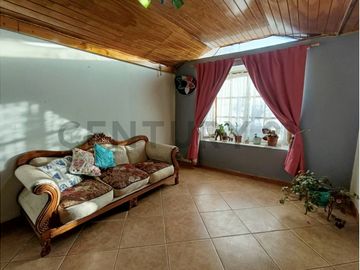 Se Vende Casa, cercana a Mall Plaza Tobalaba, Puente Alto