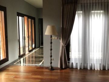 CEPAT !! RUMAH LUX SEMI FURNISH di Villa Artha Gading ,NEPIS