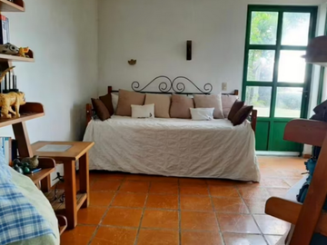 ¡OPORTUNIDAD! Arquitectura élégante, hermosa casa
