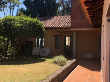 ¡OPORTUNIDAD! Arquitectura élégante, hermosa casa