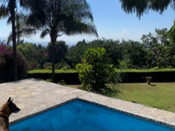 ¡OPORTUNIDAD! Arquitectura élégante, hermosa casa
