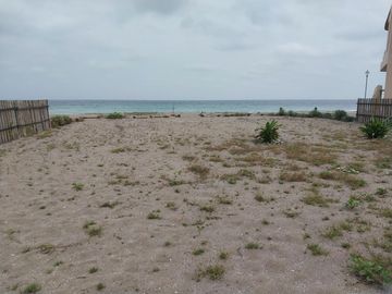 Puerto Cayo - Villa La Boca: Se Vende Casa en Zona Rural y Frente al Mar en Puerto Cayo
