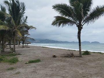 Puerto Cayo - Villa La Boca: Se Vende Casa en Zona Rural y Frente al Mar en Puerto Cayo
