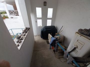 Puerto Cayo - Villa La Boca: Se Vende Casa en Zona Rural y Frente al Mar en Puerto Cayo