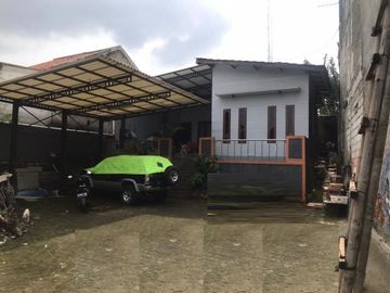 Rumah Dengan Bangunan Yg Luas Di Cipadu - Of 5237