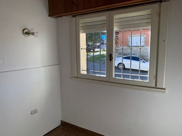 Chalet 3 amb.c/patio en esquina